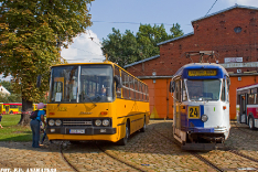 Ikarus 260.32 #3932 i Konstal 102Na #2069